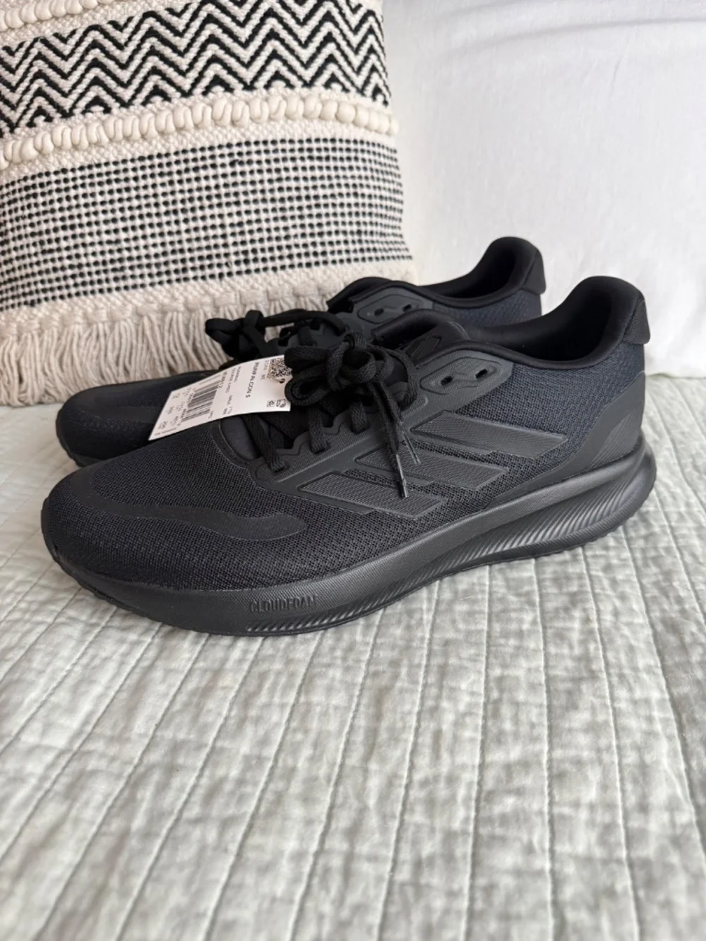 NIB adidas Runfalcon 5 Running Shoes Black Men's Size 12